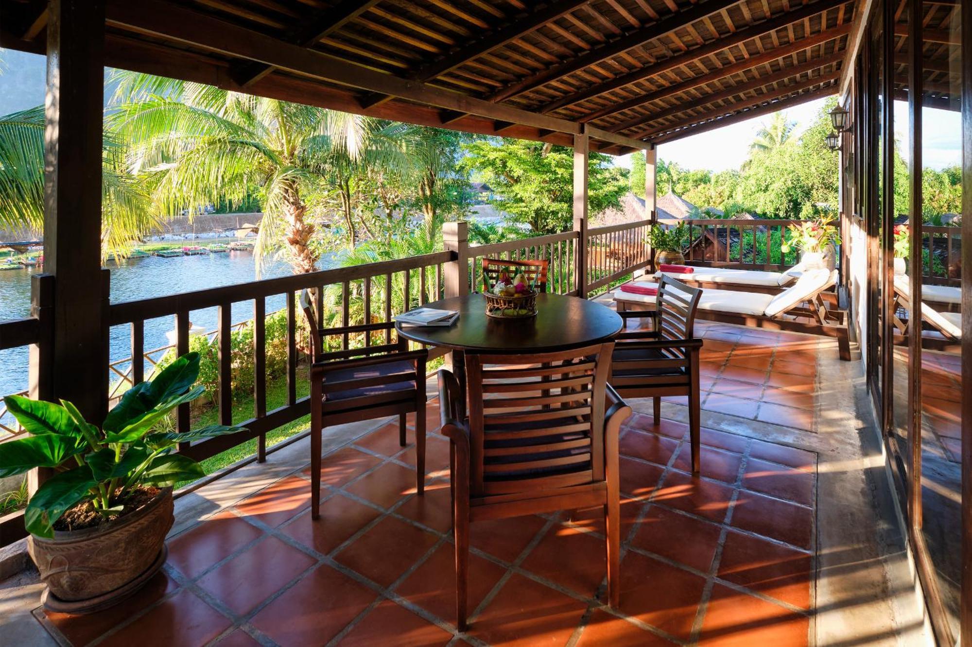 Riverside Boutique Resort, Ванг-Виенг Экстерьер фото